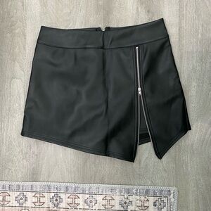 Fake leather skort